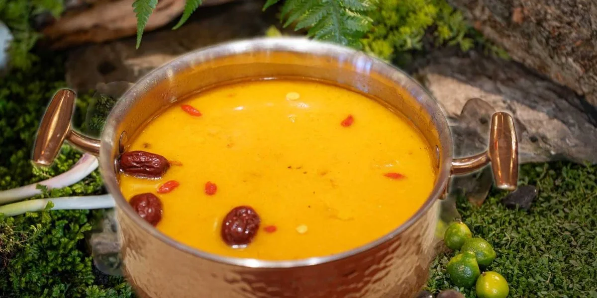 金汤板栗鸡汤锅（18）S-Golden Chestnut Chicken Soup