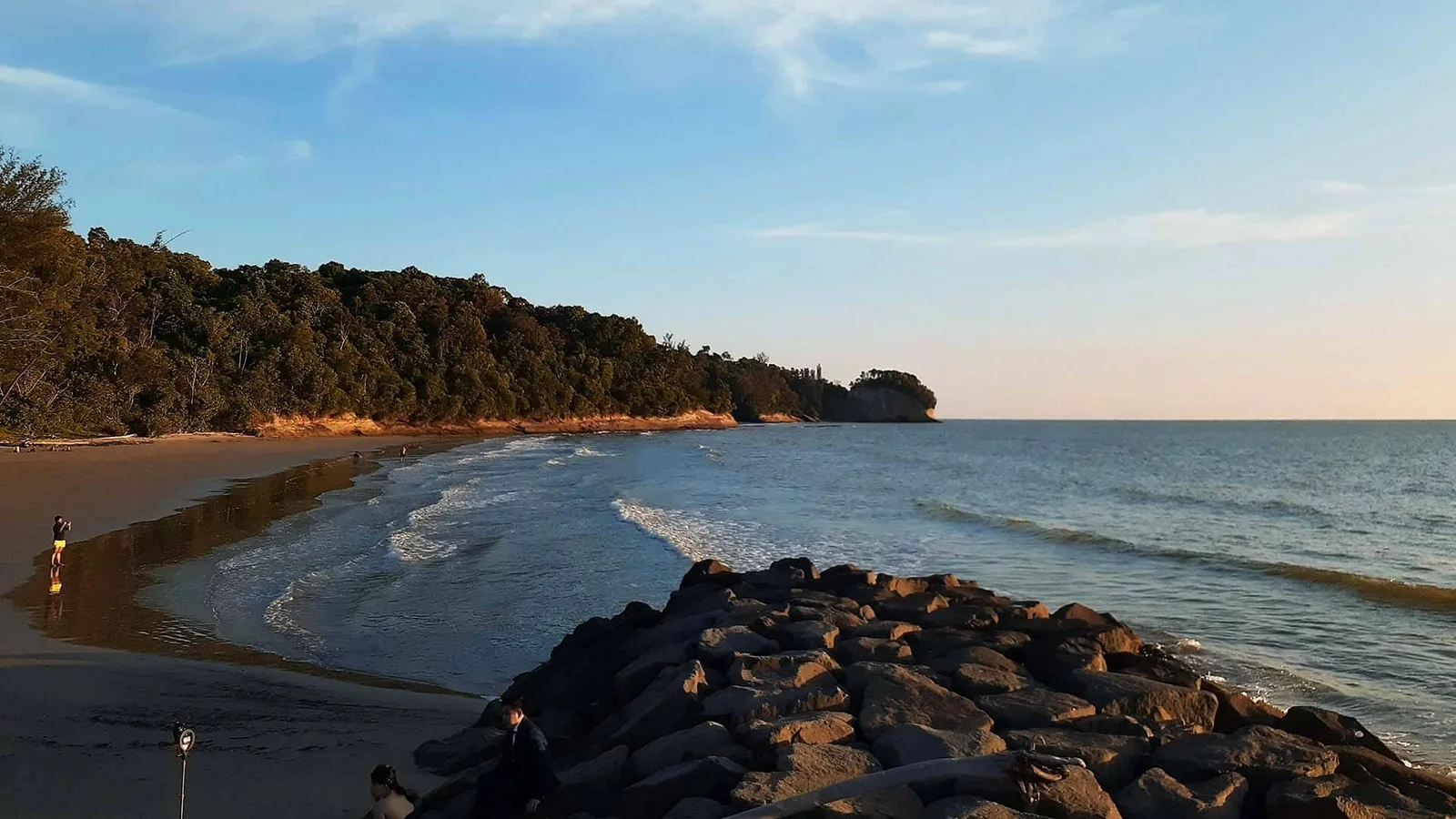 丹绒罗邦海边漫步攻略 图片 5